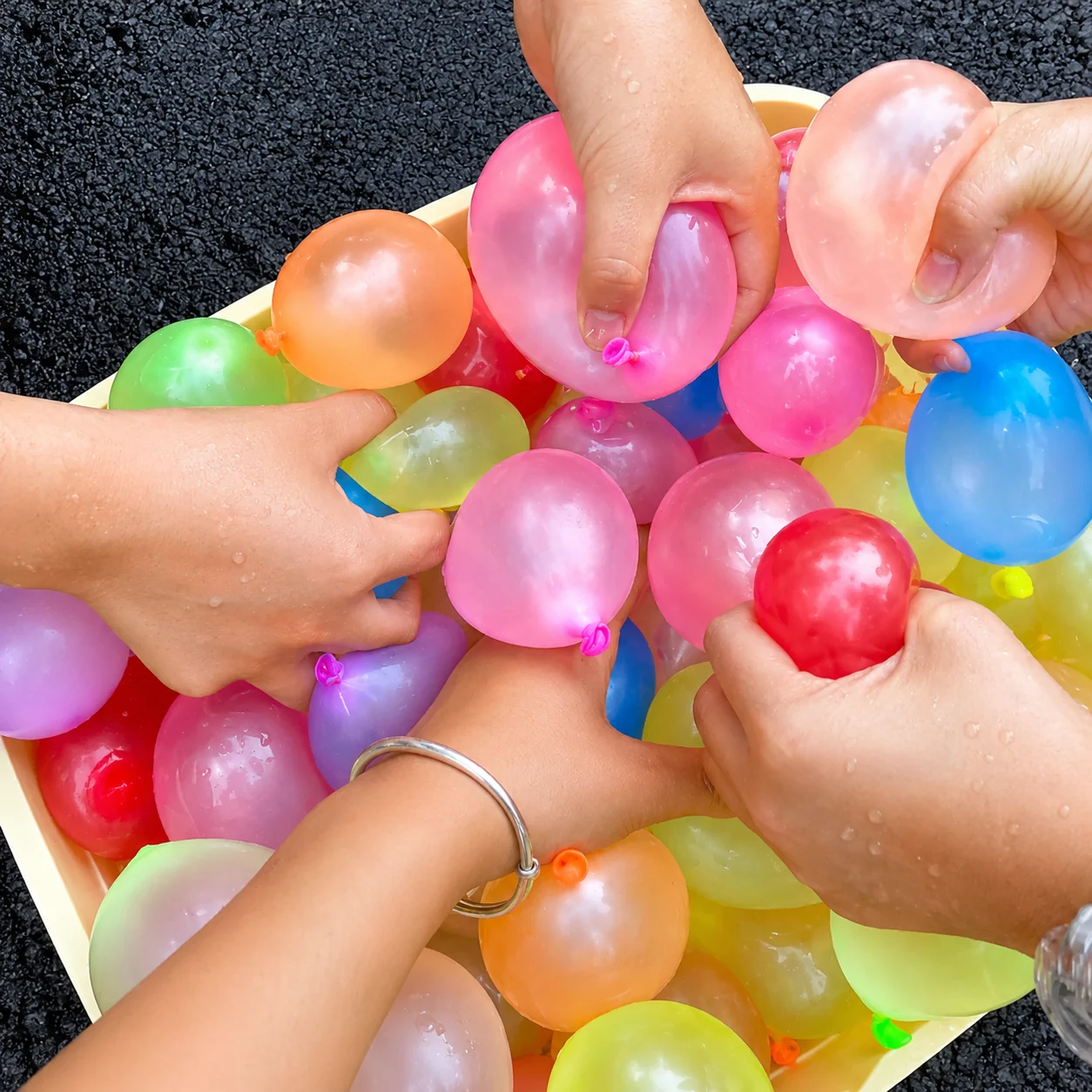 37 Pcs Self-Sealing Water Balloons wholesale product image 4